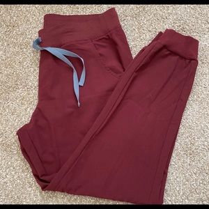 BURGUNDY FIGS SCRUBS